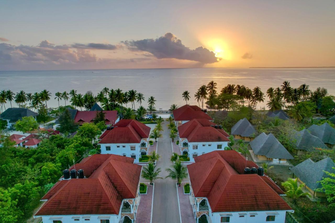 Sunny Palms Beach Bungalows ウロア エクステリア 写真